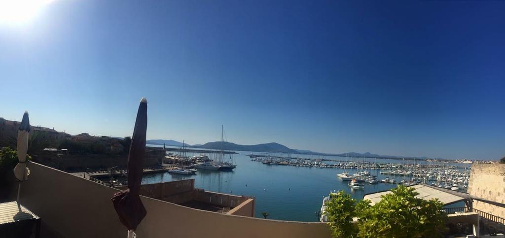La Terrazza Sul Porto - Guest House アルゲーロ エクステリア 写真