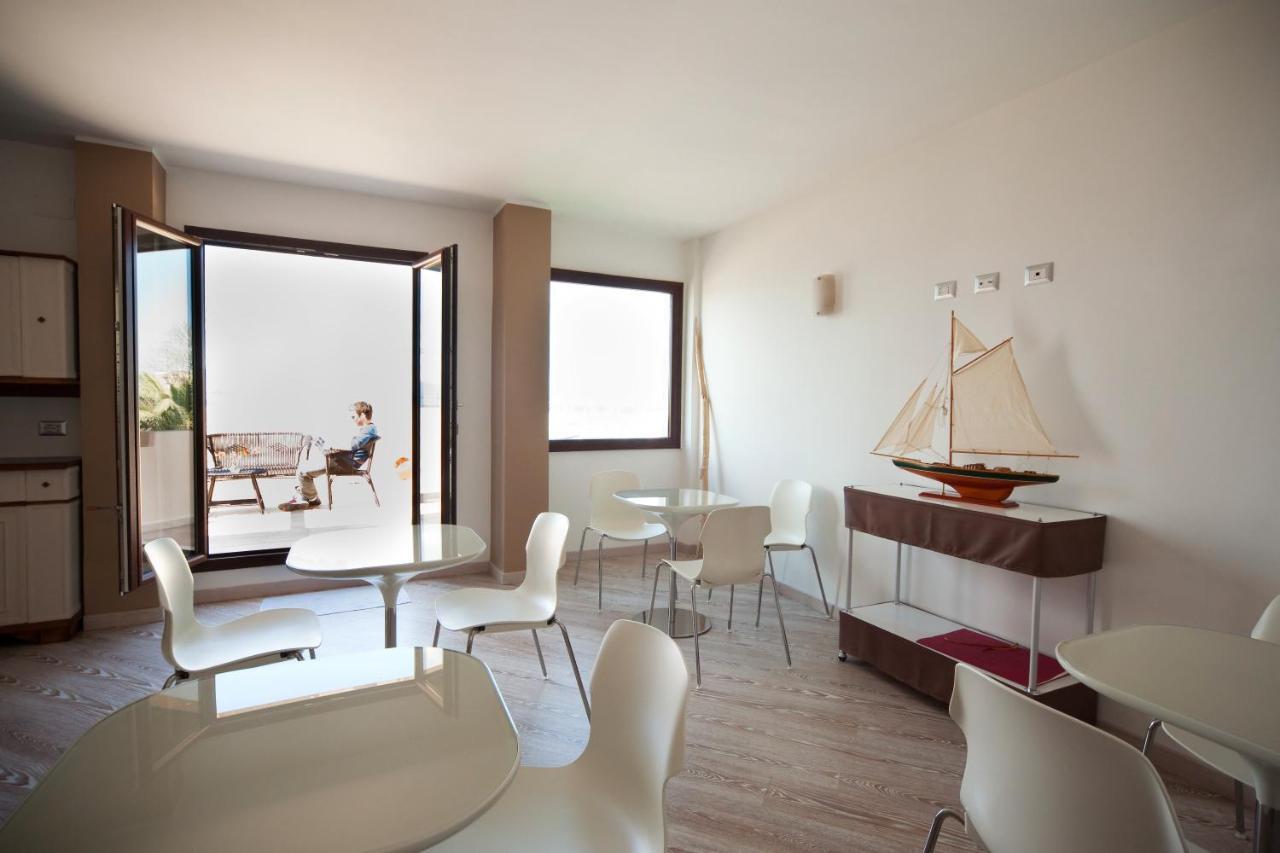La Terrazza Sul Porto - Guest House アルゲーロ エクステリア 写真